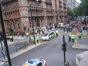 Londons Russell Square (at the corner of Woburn Street looking at Bernard Street (left)) cordoned off